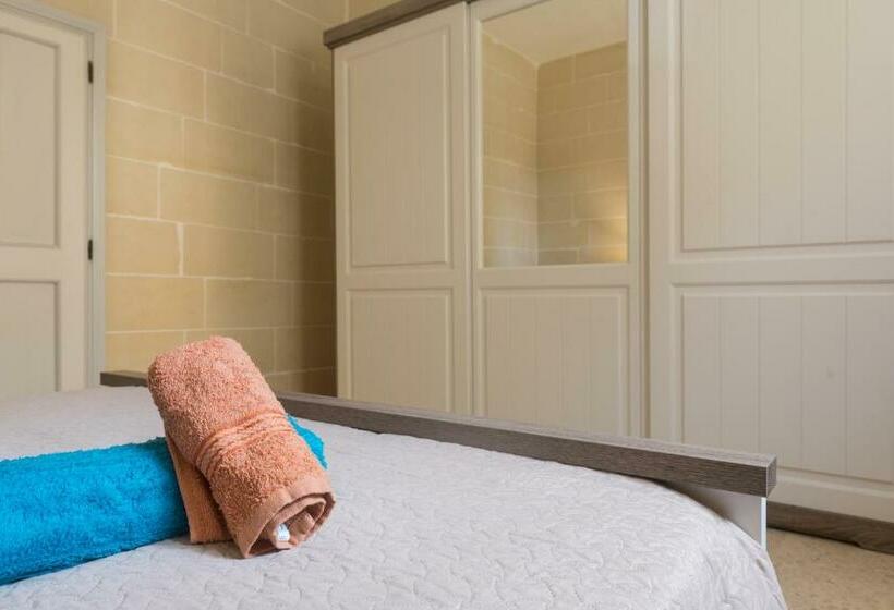 پانسیون Acomodation House Kavarna