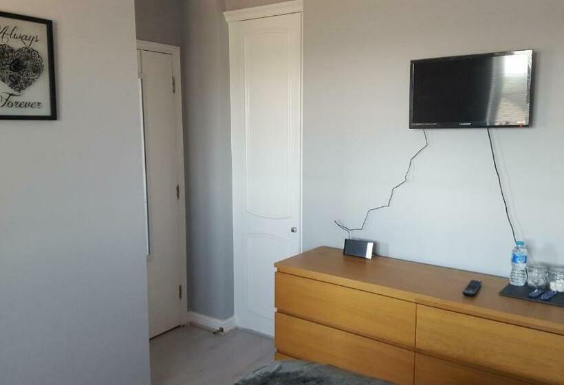 Пансион Haus Serviced Living