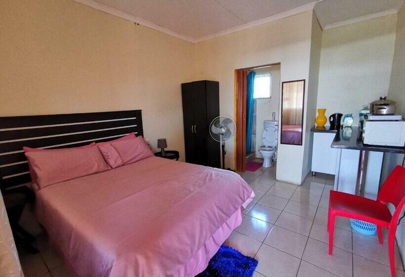 פנסיון Hillside View Guesthouse