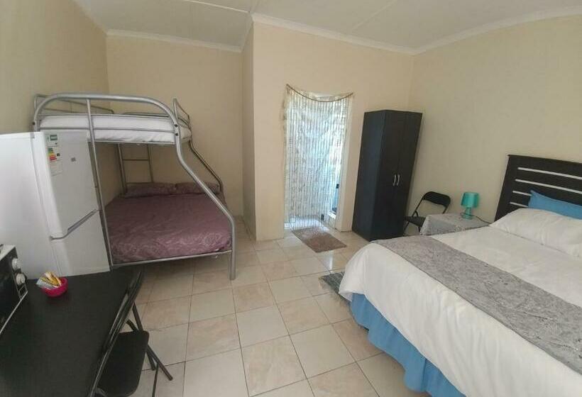 פנסיון Hillside View Guesthouse