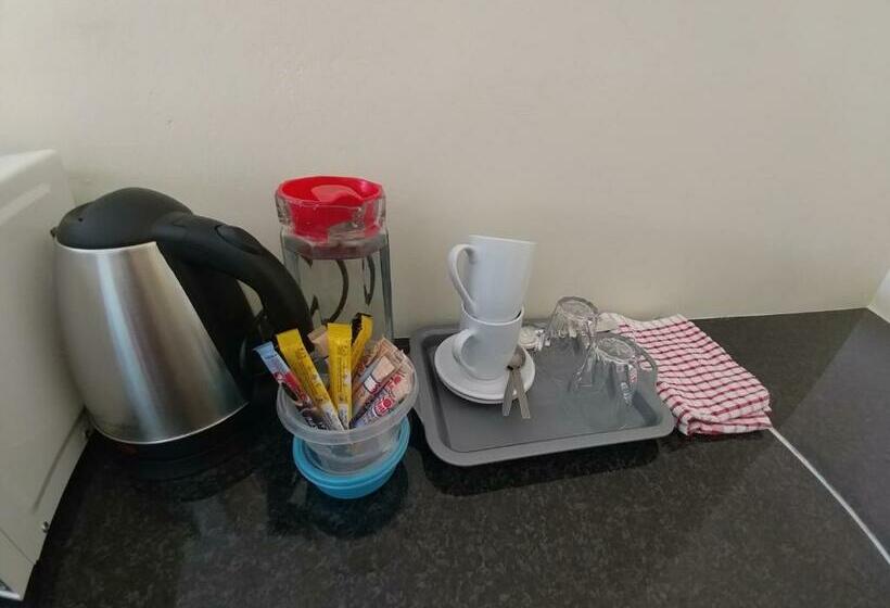 פנסיון Hillside View Guesthouse