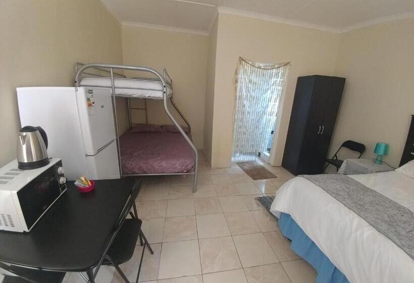 פנסיון Hillside View Guesthouse