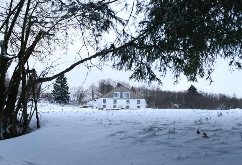 بنسيون La Ferme Sous Les Hiez