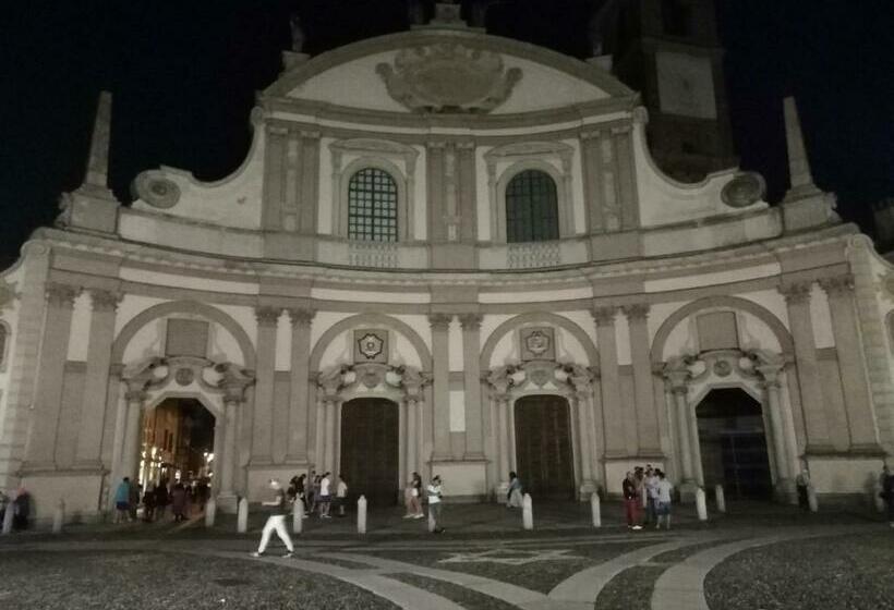 펜션 La Via Per Milano