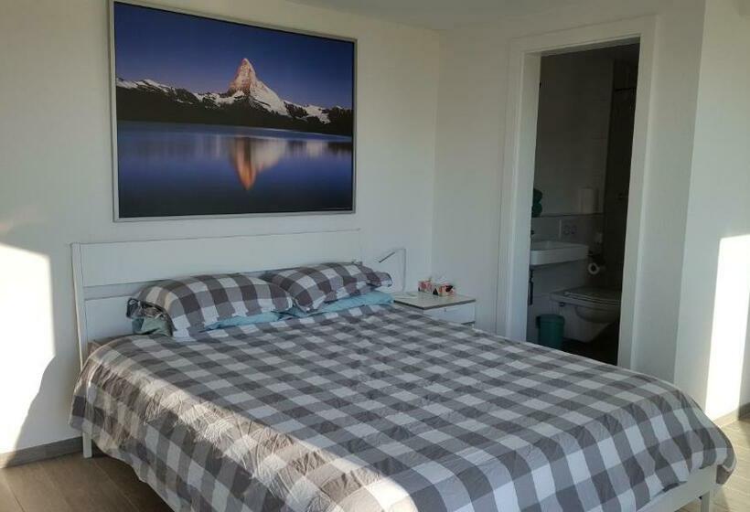 Pensionat Lake View Private Studio