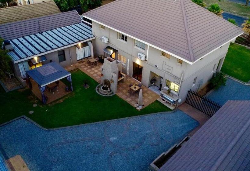 بنسيون Modern Goldfields Apartments