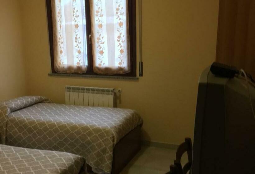 פנסיון Roby Bar Affittacamere