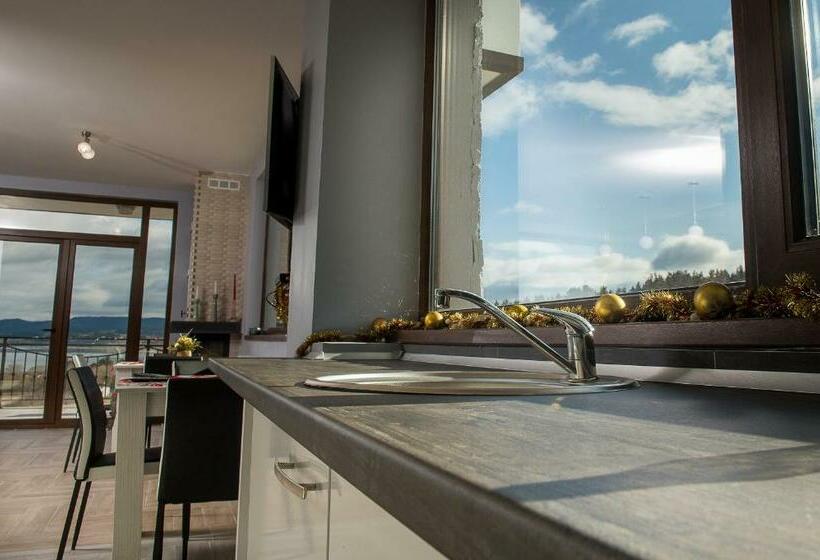 بنسيون Vila Lidia