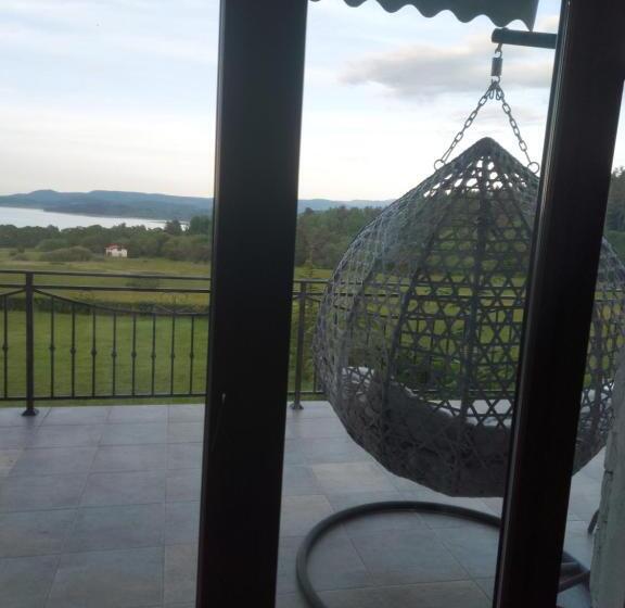 بنسيون Vila Lidia