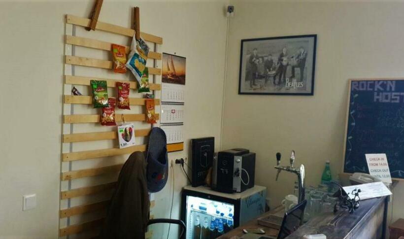 Rock N Hostel