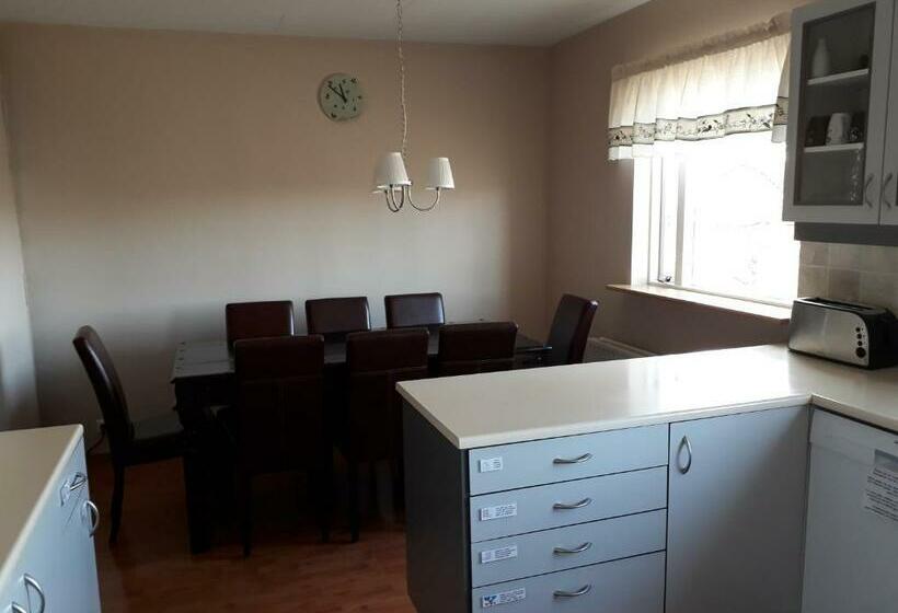 Skyggnir Bed And Breakfast