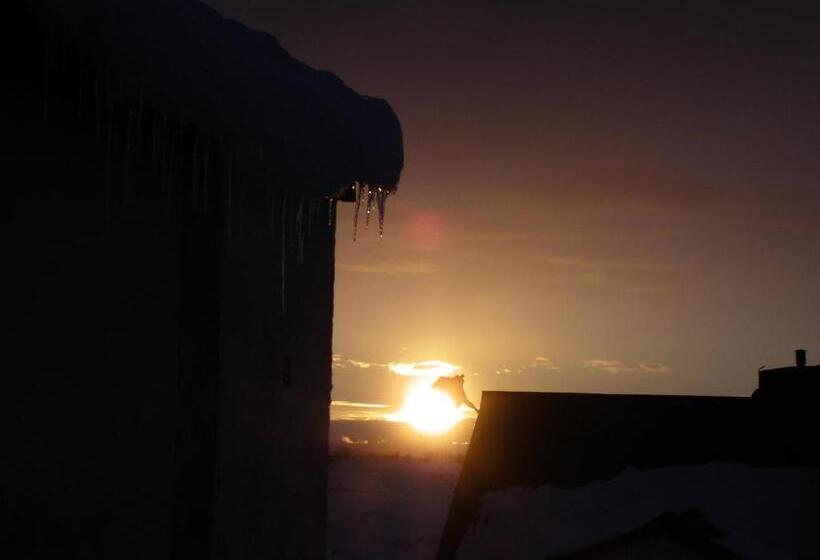 Skyggnir Bed And Breakfast