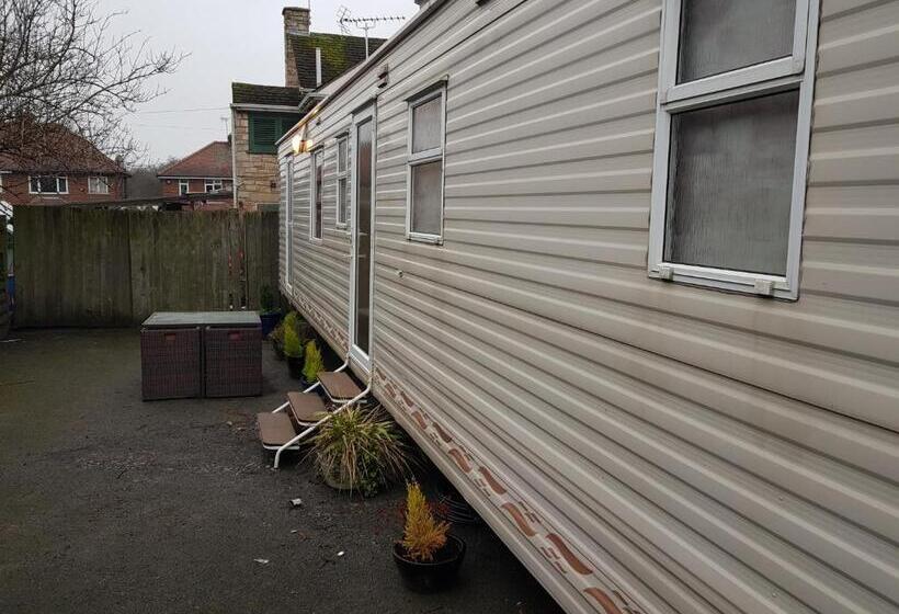 צימר The Jackdaw Pub Self Catering Static Caravan Free Breakfast Supplied