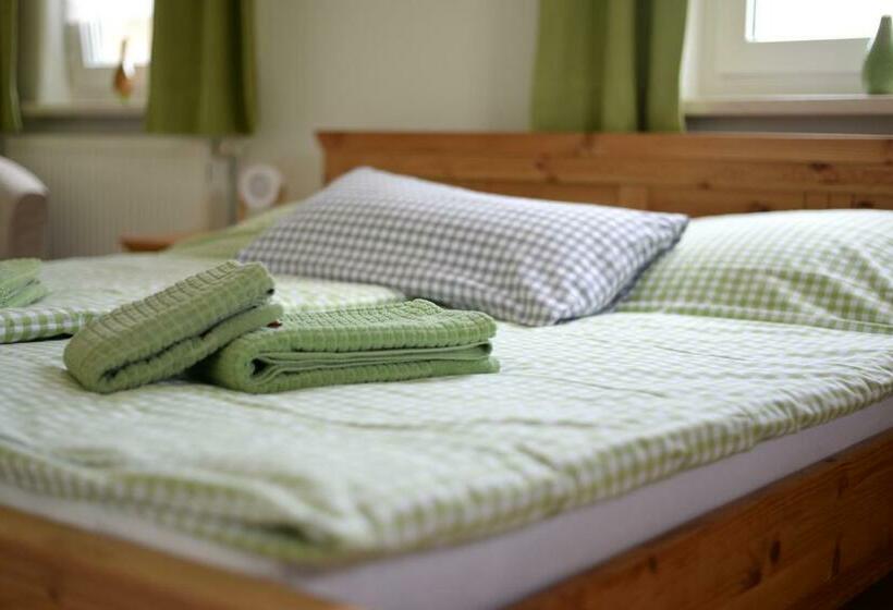 Общежитие Gasthaus & Pension Zirkelstein