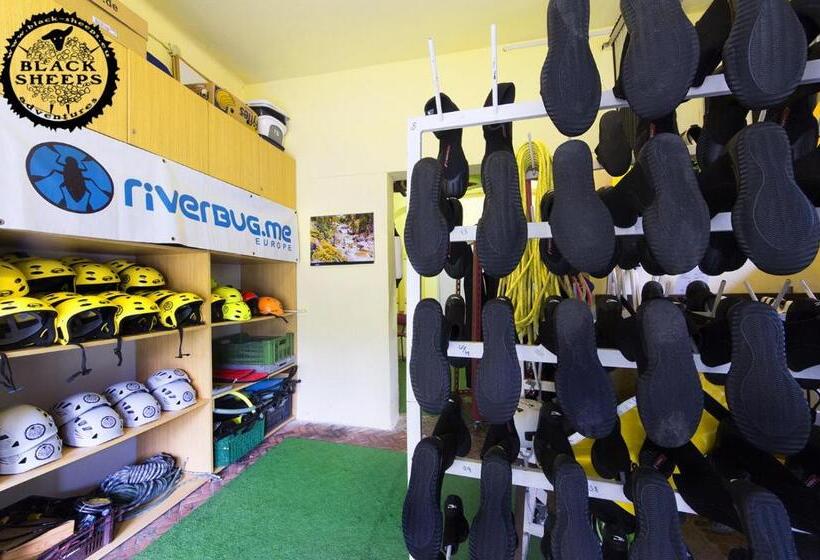 旅馆 Penzion Black Sheeps Adventures