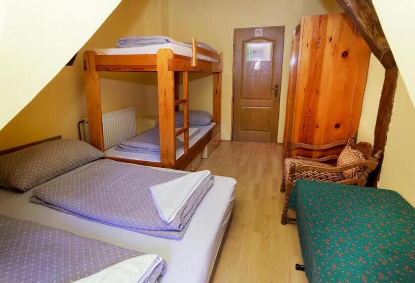 旅馆 Penzion Black Sheeps Adventures