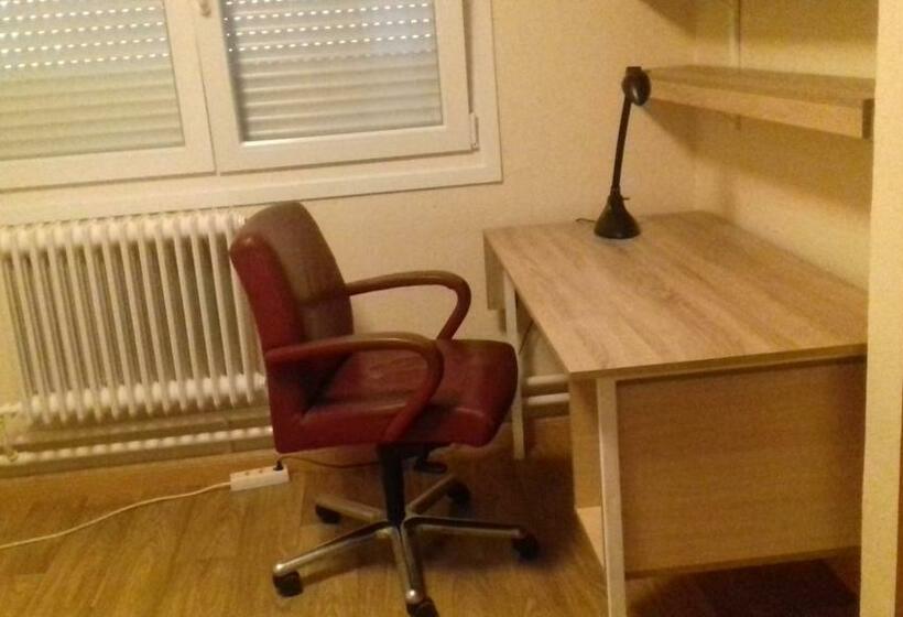 هاستل Residencia Diego Martinez