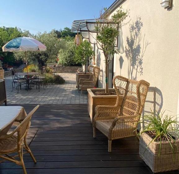 민박 Céline Et Olivier