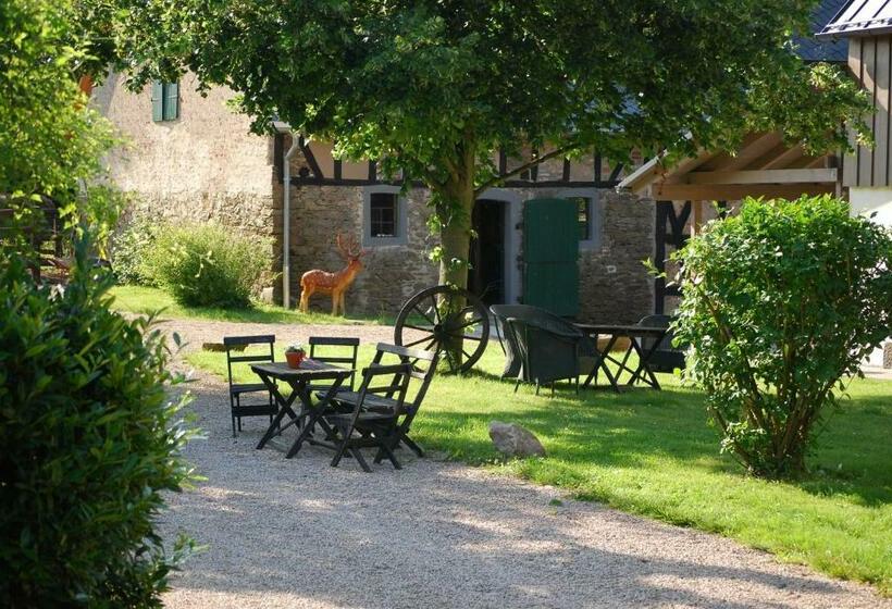 مبيت وإفطار Hof Liebeneck