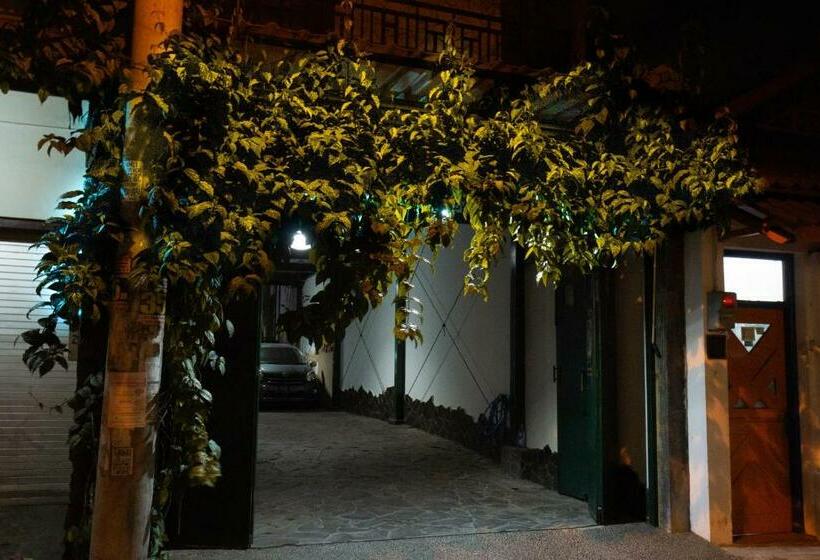 צימר Omah Gerjen 29 By Bukit Vista