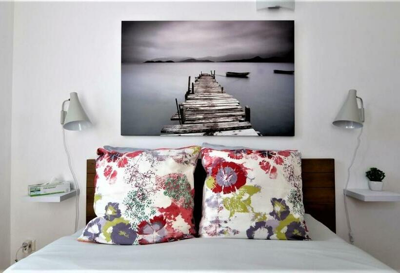 민박 Villa Louanne