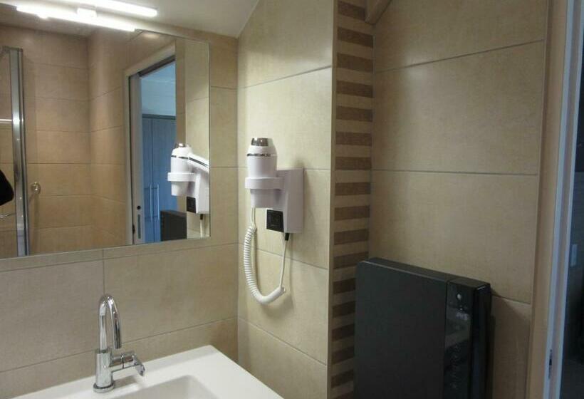 酒店 De La Londaine