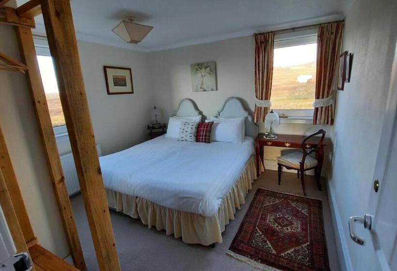 Отель Garvault House