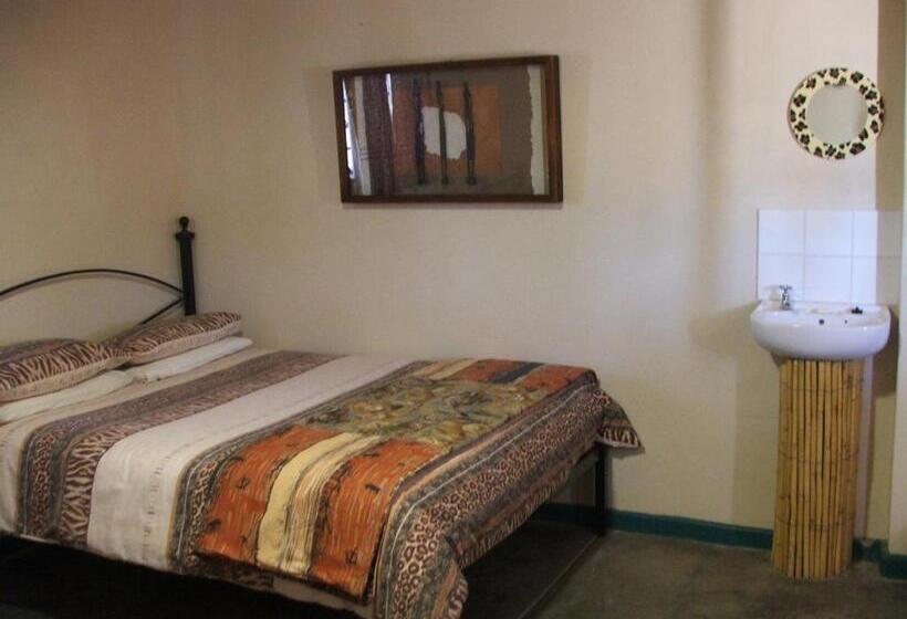 ホテル Loch Maree Guest Farm & Field Camp