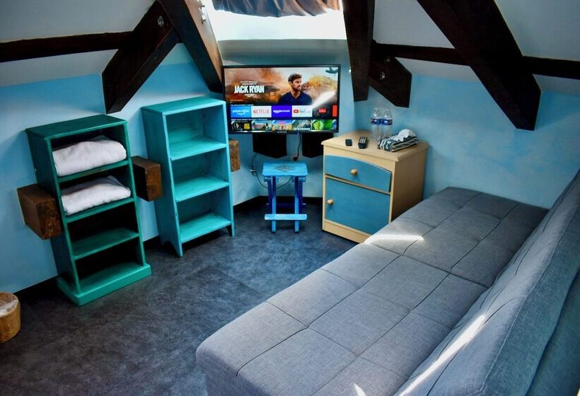 Отель Magnolias Boutique Suites & Spa