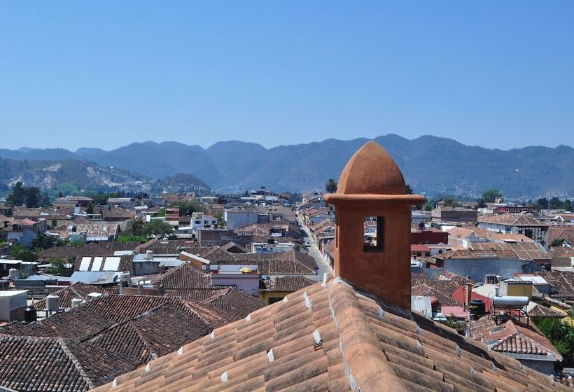 Отель Magnolias Boutique Suites & Spa