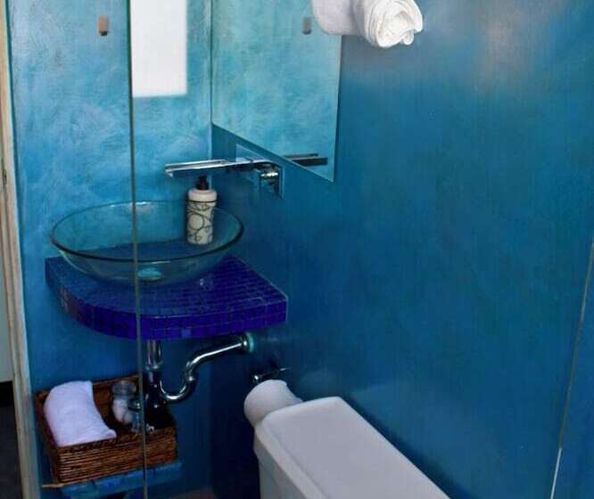 Отель Magnolias Boutique Suites & Spa