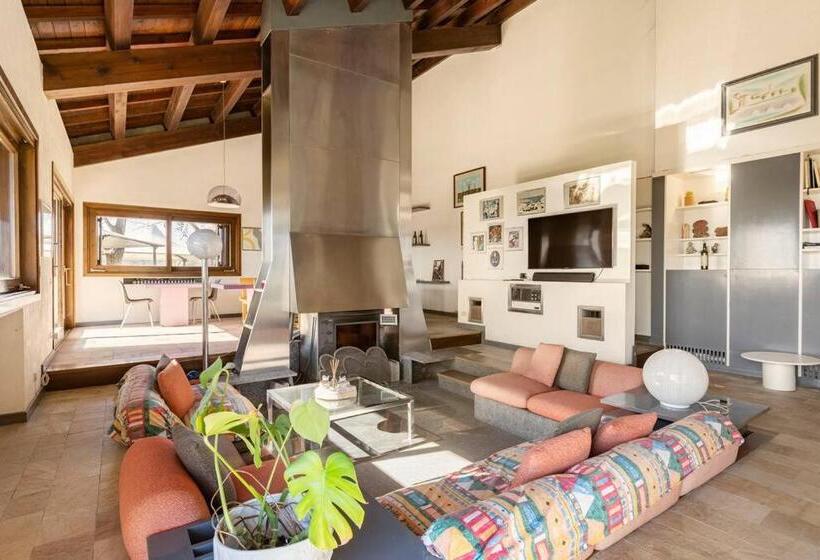 בית מלון כפרי Oasi Di Mastarone   Il Vino E Le Rose