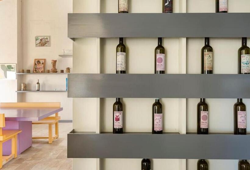 בית מלון כפרי Oasi Di Mastarone   Il Vino E Le Rose