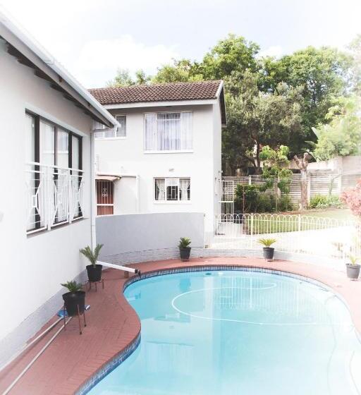 Пансион 29 Polvy Street