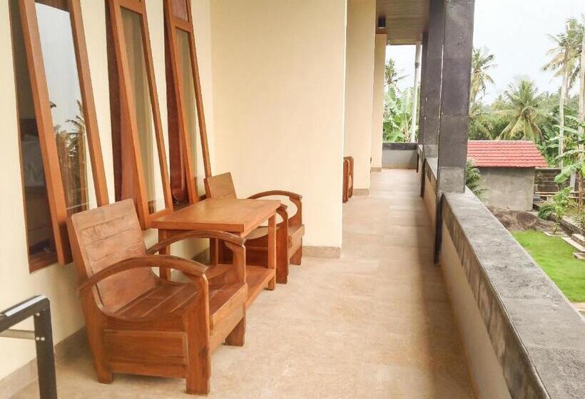 פנסיון Arsuma Guest House