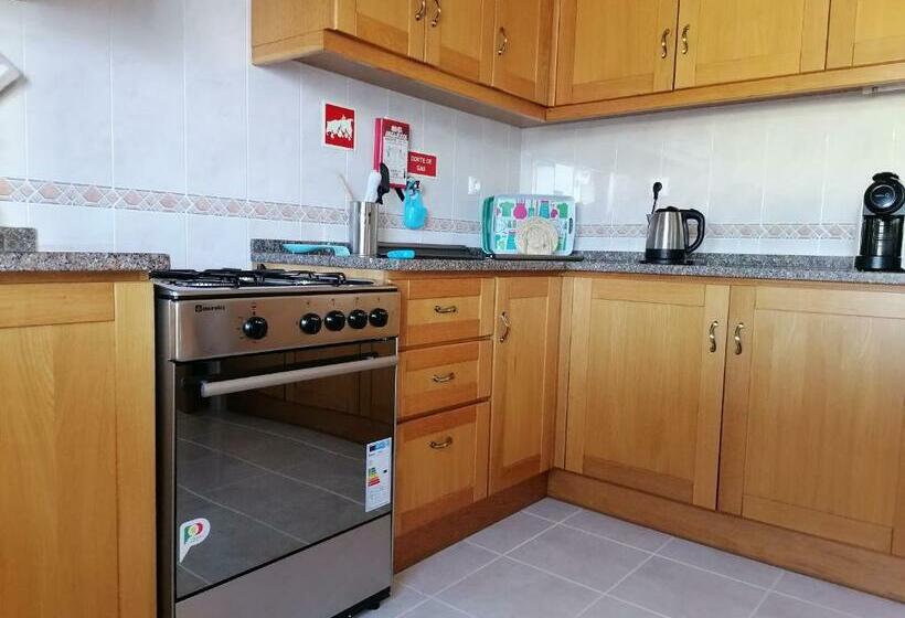 פנסיון Azimute Guest House