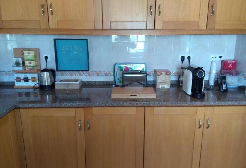 פנסיון Azimute Guest House