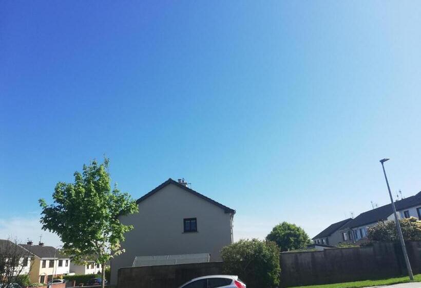 بنسيون Big Bright Room