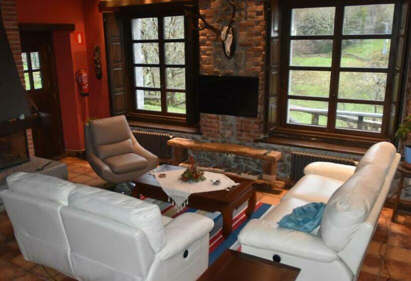 بنسيون Casa Escuela De Torín   La Casona De Torin