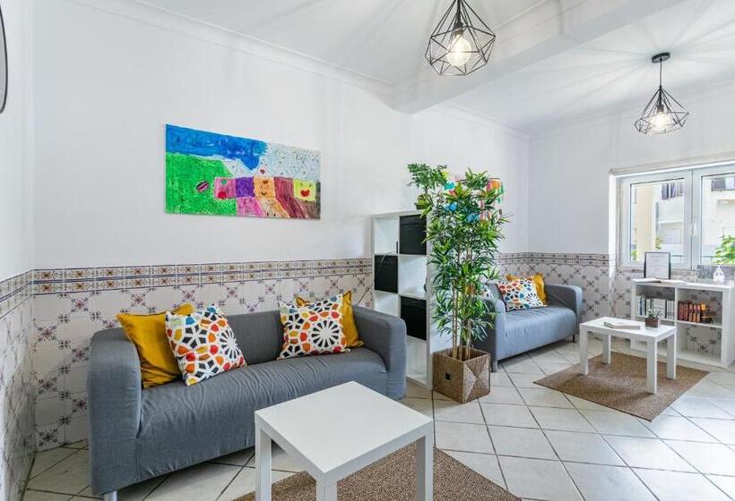 پانسیون Encarnação Home