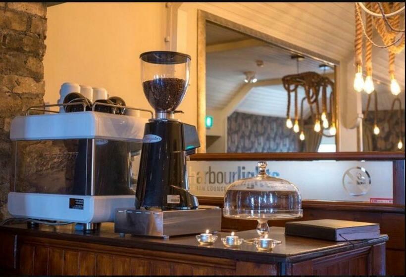 פנסיון Harbourlights Accomodation