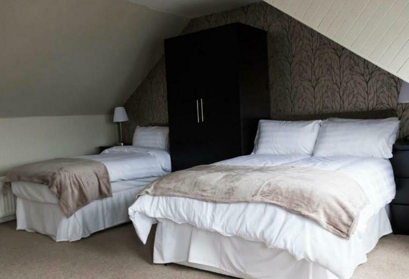 פנסיון Harbourlights Accomodation