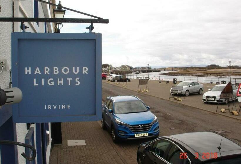 פנסיון Harbourlights Accomodation