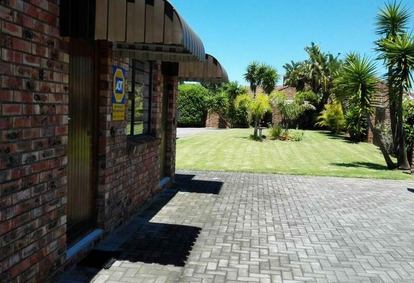 پانسیون Humewood Home Stay