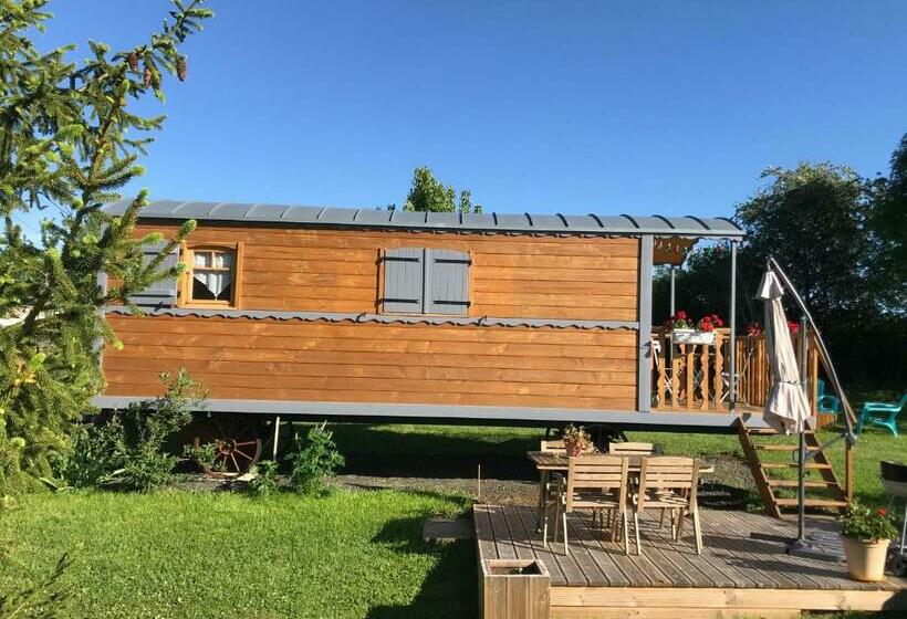 Пансион La Roulotte Au Fond Du Pré