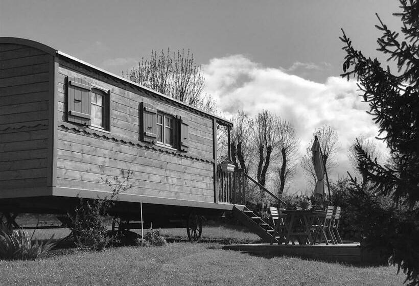 Пансион La Roulotte Au Fond Du Pré