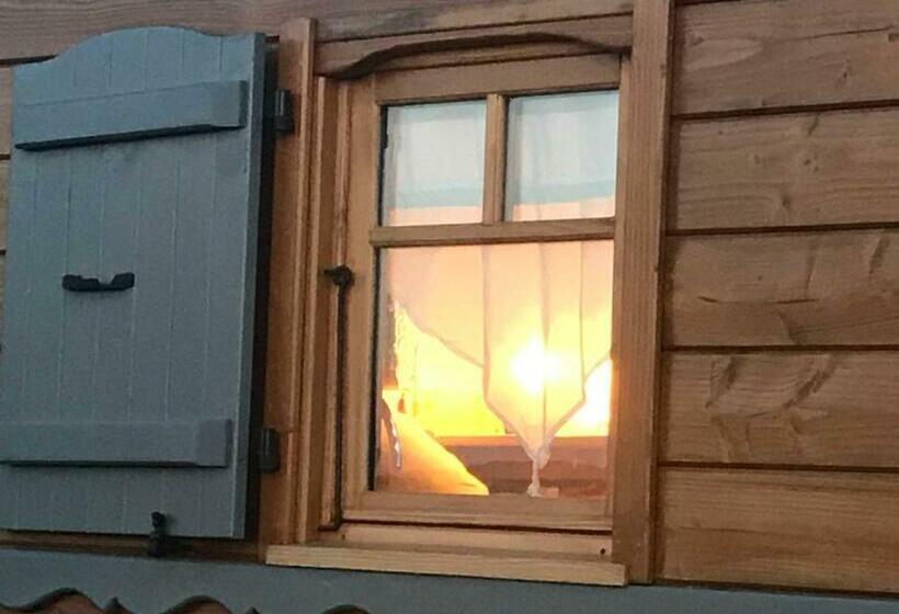 Пансион La Roulotte Au Fond Du Pré