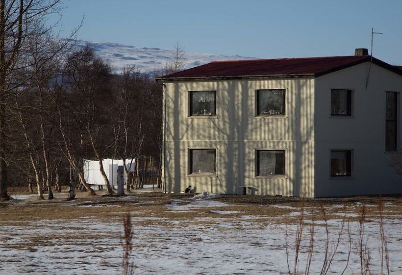 پانسیون Mjóanes Accommodation