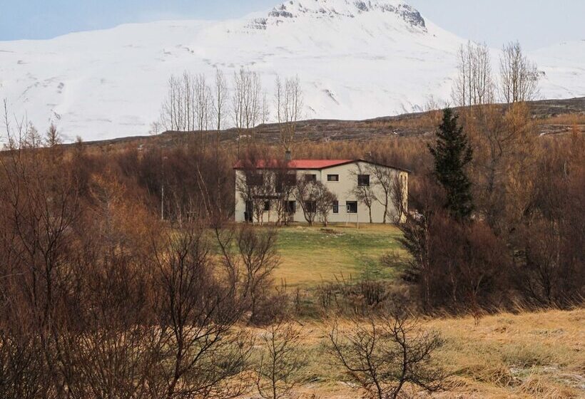 پانسیون Mjóanes Accommodation