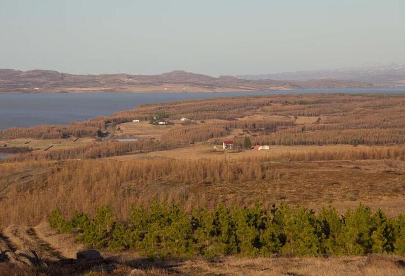 پانسیون Mjóanes Accommodation